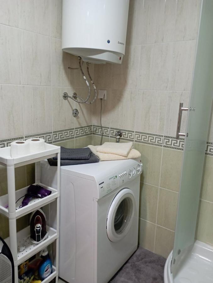 Sun Center Apartment Novi Sad Exteriör bild